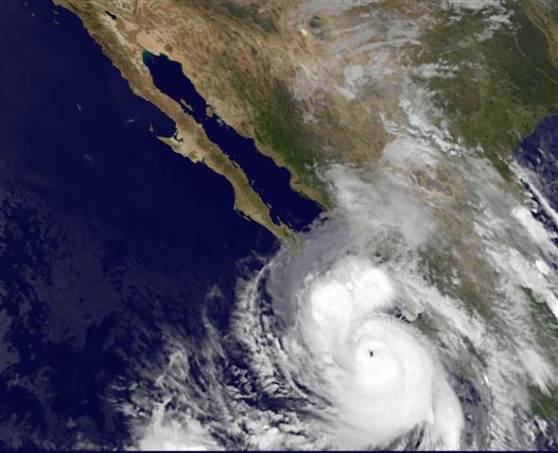 Hurricane Odile set to make landfall / Cat 3 Storm